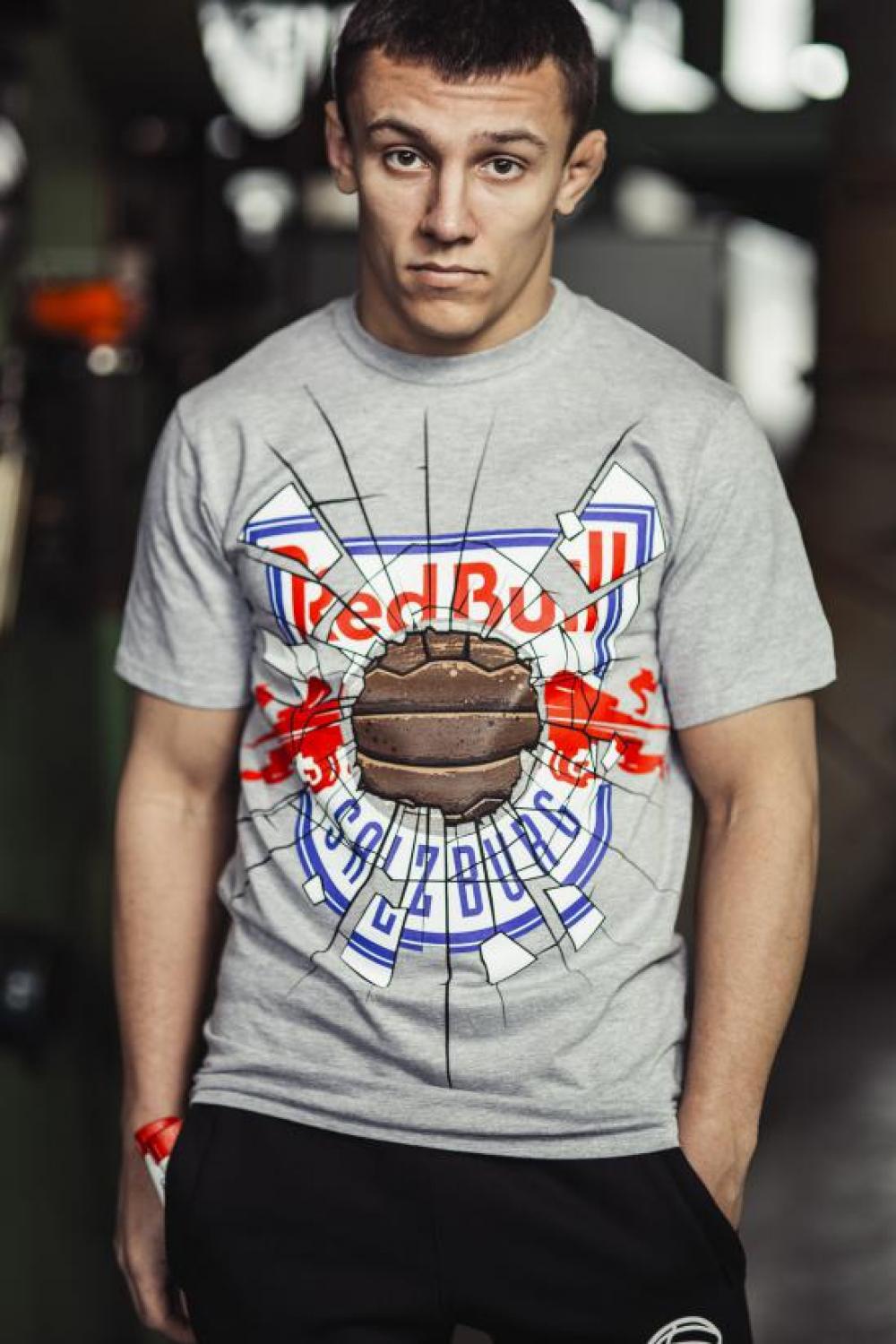 O016 SALZBURG red bull