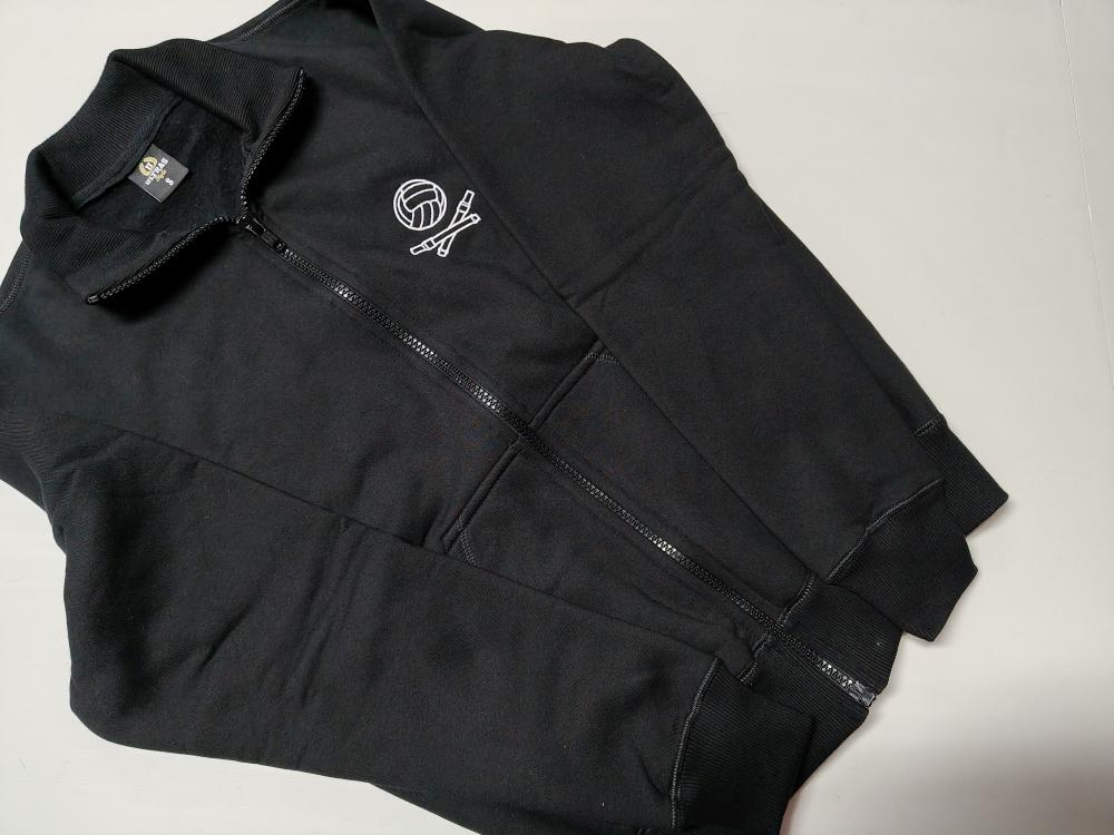 O053 USW zipped black